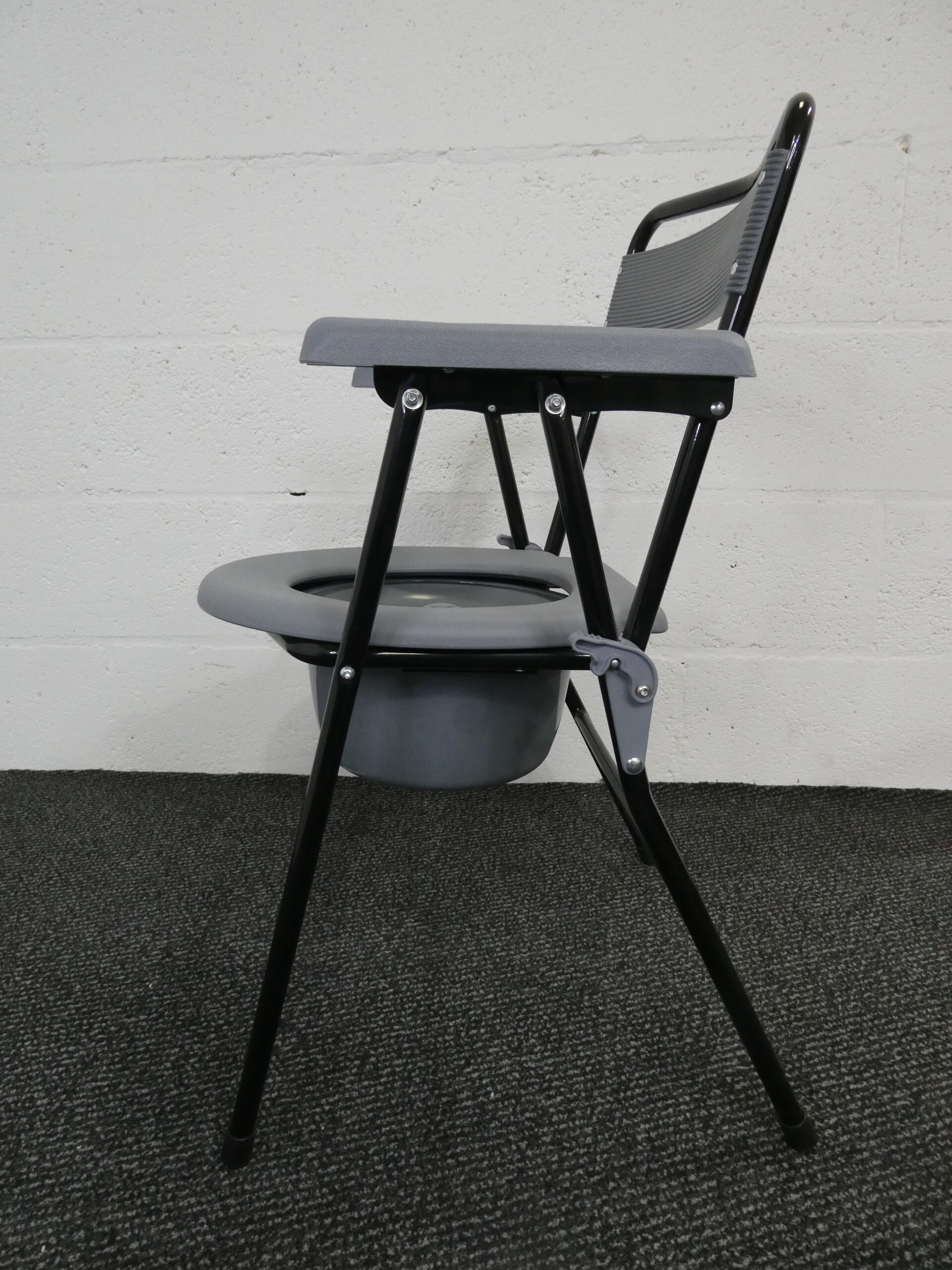 Commode - Z-Tec Folding Commode
