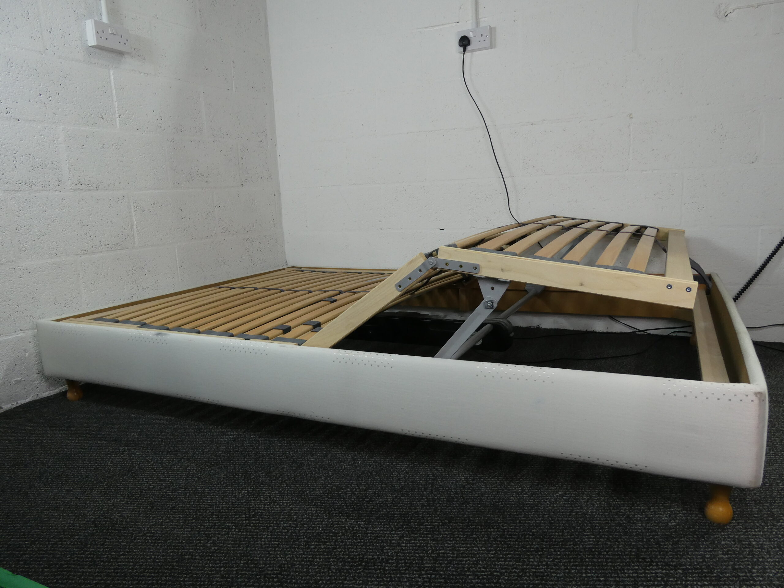 Bed - Adjustable Divan Bed with Mattress