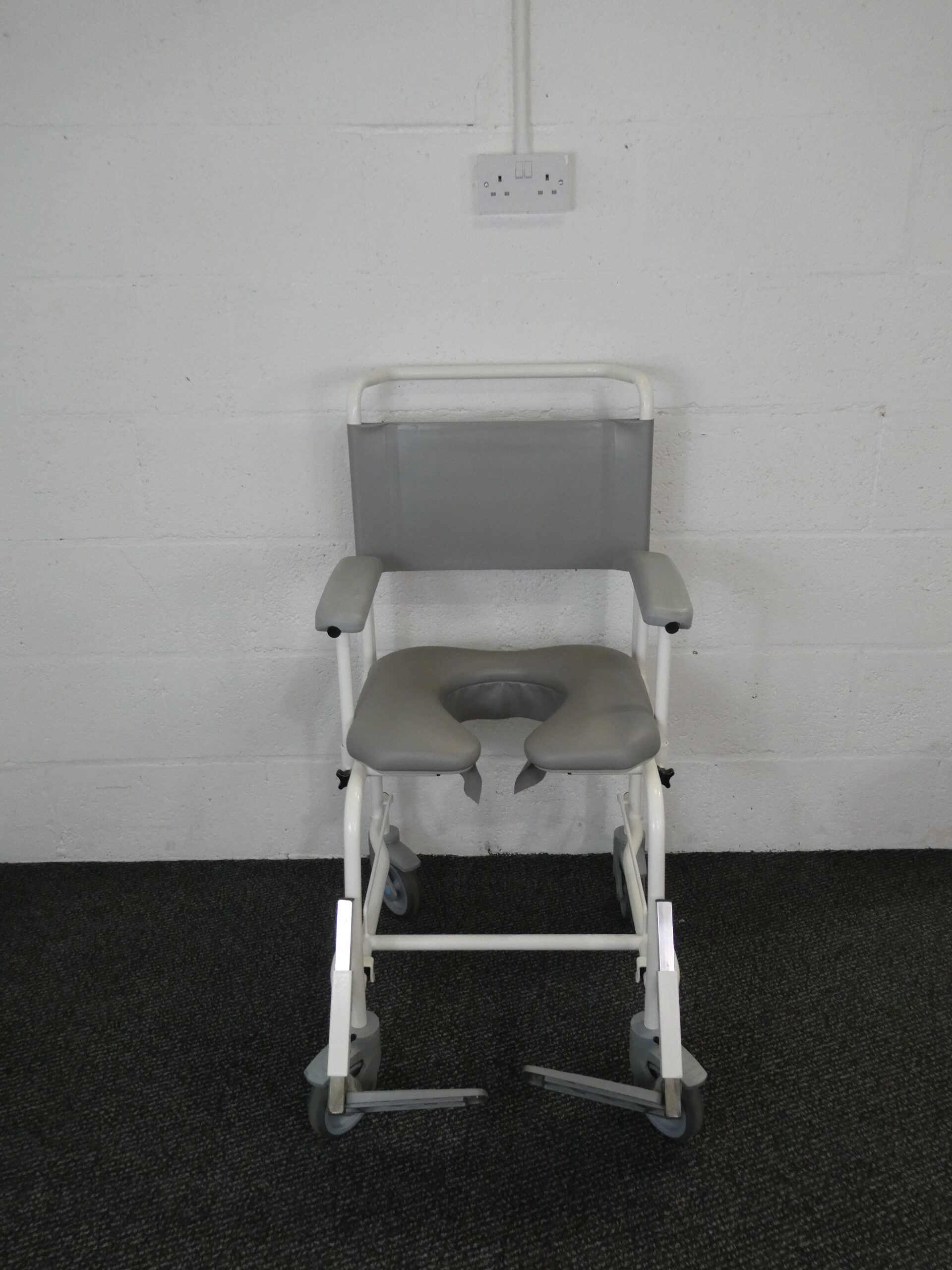 Shower Chair - Freeway T40 Shower Commode Chair